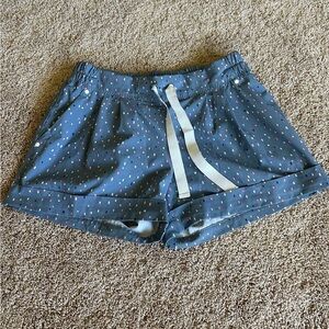 Lululemon shorts • Size 6 • $30